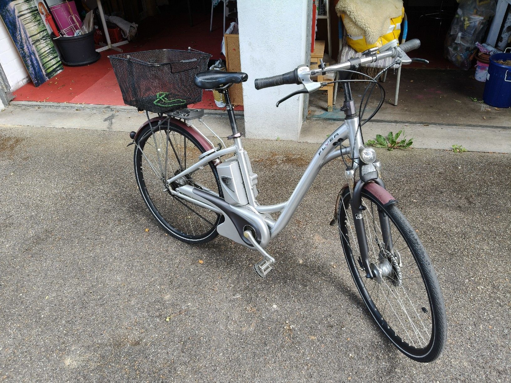 Flyer Biciclette: Flyer E-Bike Damen mit Ersatz Akku  – Usato da Basel venduto da set_5jlq