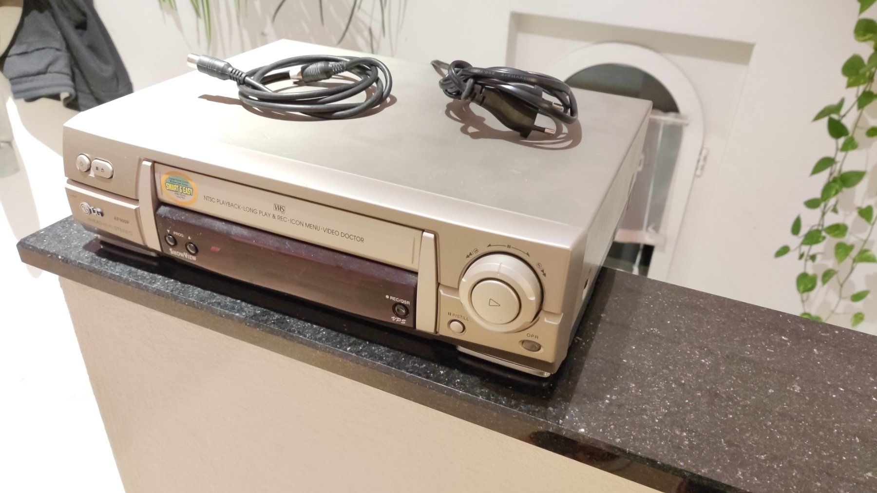 LG Aufnahmegeräte: VHS Videorecorder AF999P von LG – Gebraucht aus Schongau von Retro_Shop 3