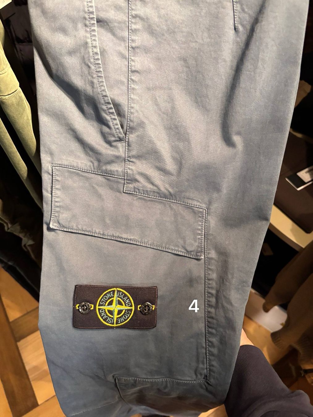 Stone Island Pantaloni: Pantalons neufs Stone Island – Nuovo e nell'imballaggio originale da Bulle venduto da sta_xr8k 8