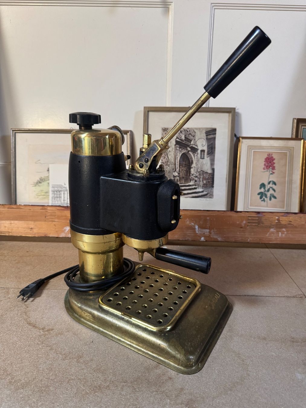 Cimbali Macchine per caffè & Macchine per espresso: Espressomaschine La Cimbali Messing Vintage – Usato da Zürich venduto da emm_j2mc