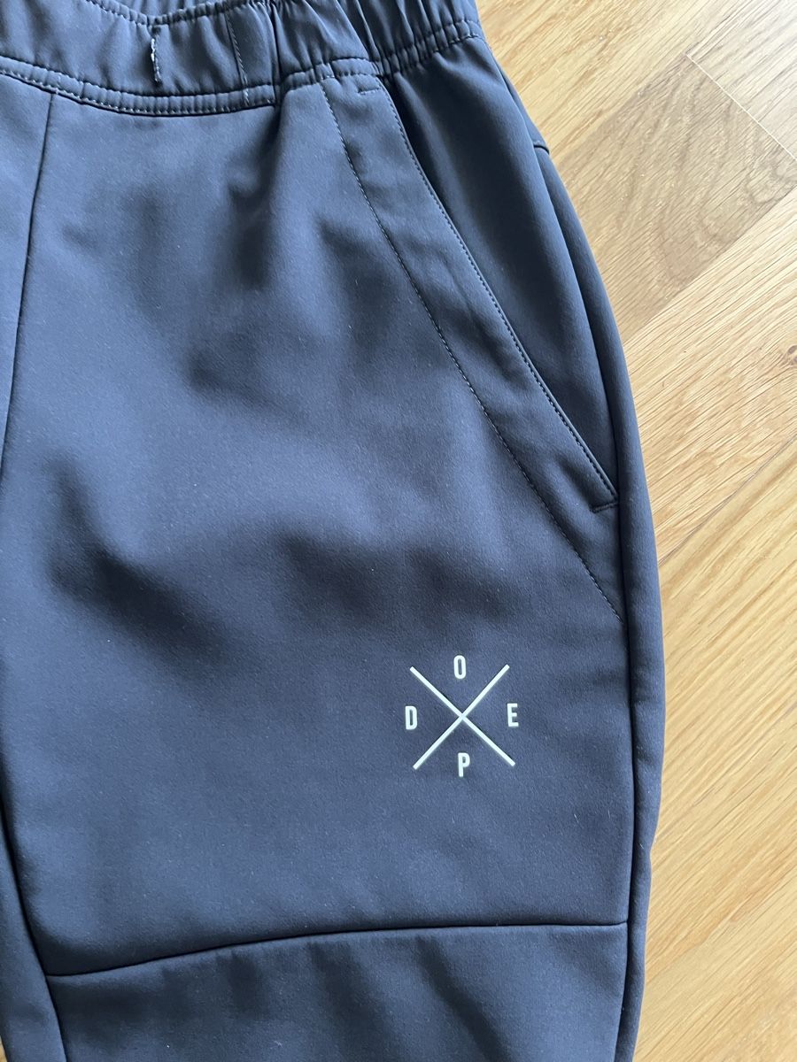 Dope Pantaloni: Dope Nomad Softshell Hose, XXS, neuwertig – Usato da Frauenfeld venduto da heyLani 1