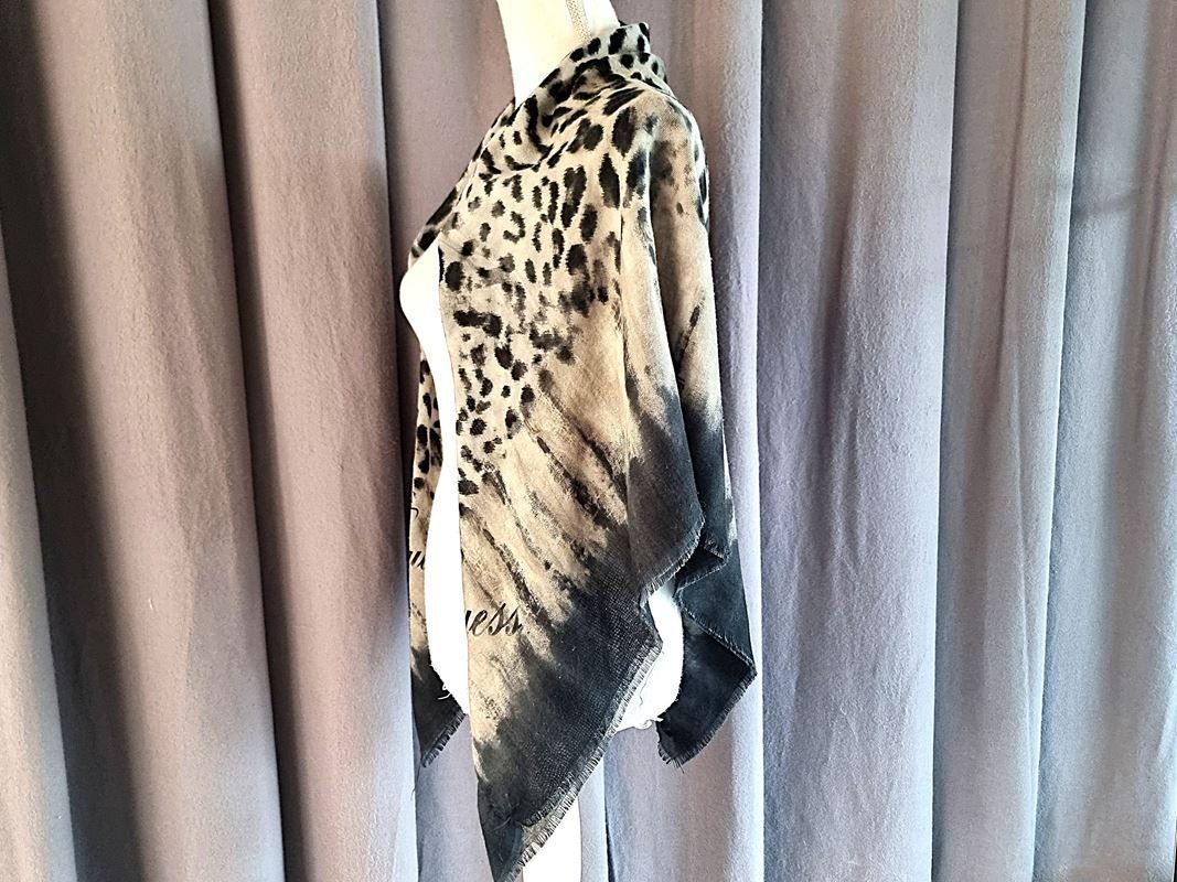 Foulards, Tücher & Schals: Schal Leopardenoptik – Gebraucht aus Urtenen-Schönbühl von Restwert_Schoenbuehl 3