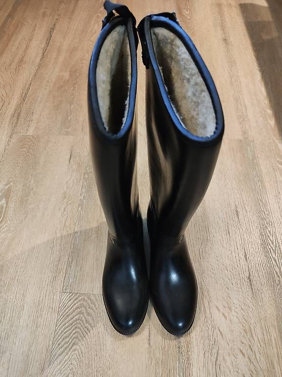 Chaussures femmes: Reitstiefel Damen Gr. 38 – D'occasion à Flüelen par pri_7p8g 2