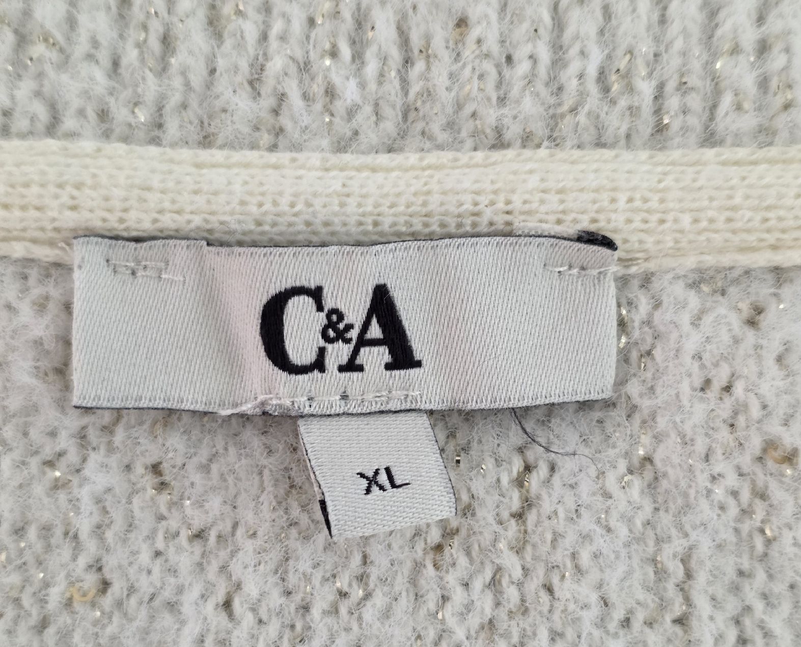 C&A Maglioni & Felpe: Pullover  weiss mit Glitzer Grösse XL neuwertig – Usato da Rheinsulz venduto da Gilea 4