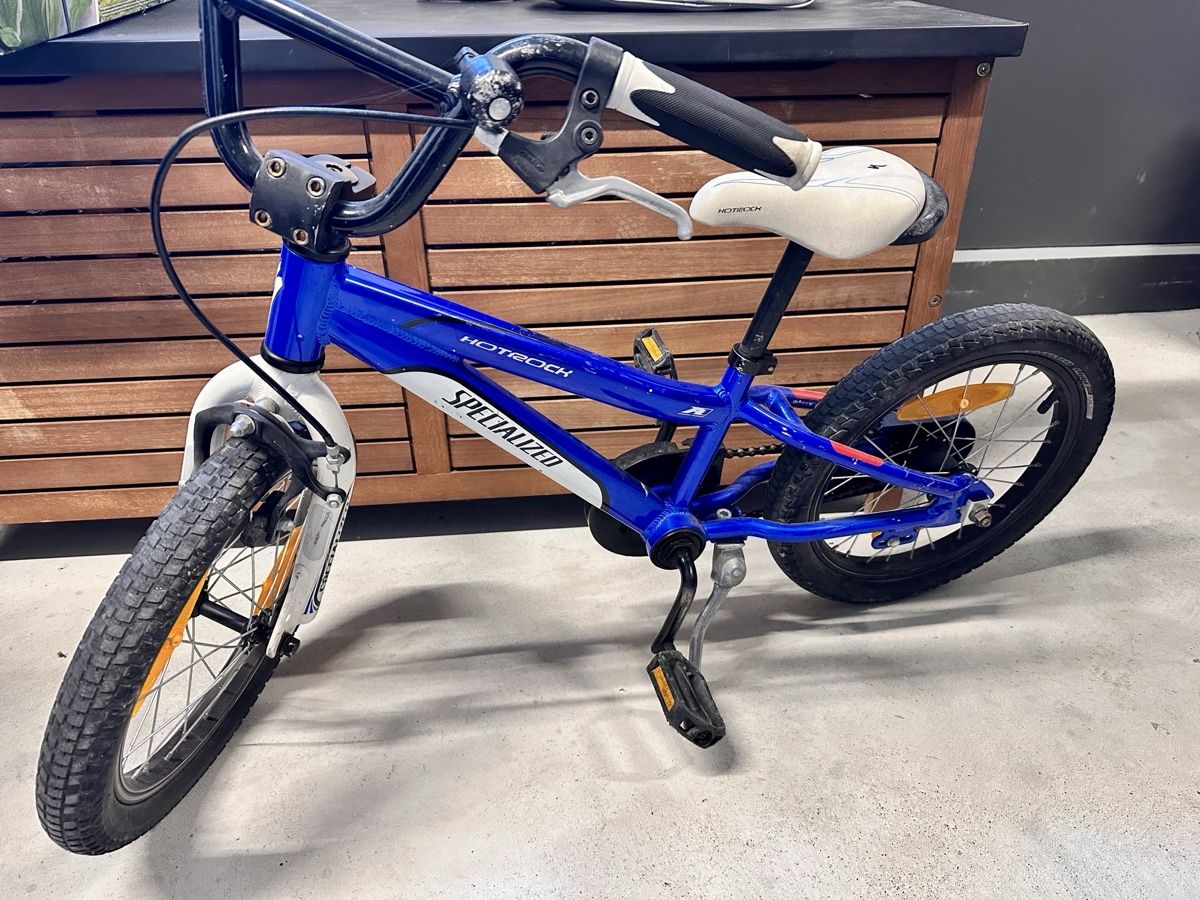 Specialized Biciclette: Kindervelo Specialized Hotrock blau – Usato da Neunkirch venduto da Dado84
