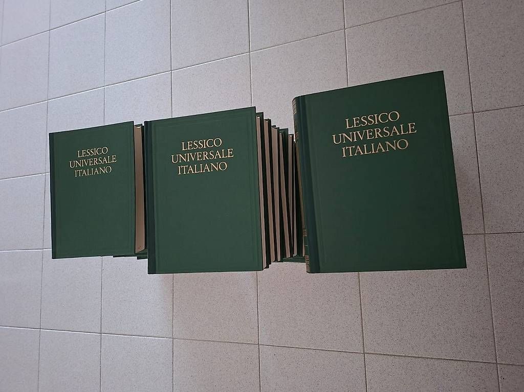 Bücher: Enciclopedia  – Gebraucht aus Contra von Damiantico 1