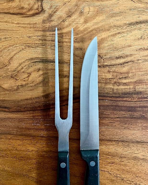 Couteaux de cuisine: Tranchierbesteck / Tranchier Messer & Gabel / Fleischmesser – D'occasion à Zürich par pas_y6lb