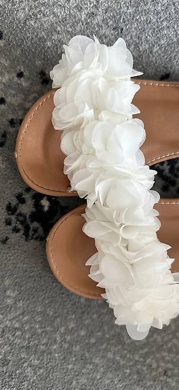 Scarpe per ragazze: Sandale fille taille 29 – Usato da Renens VD venduto da mary184 1
