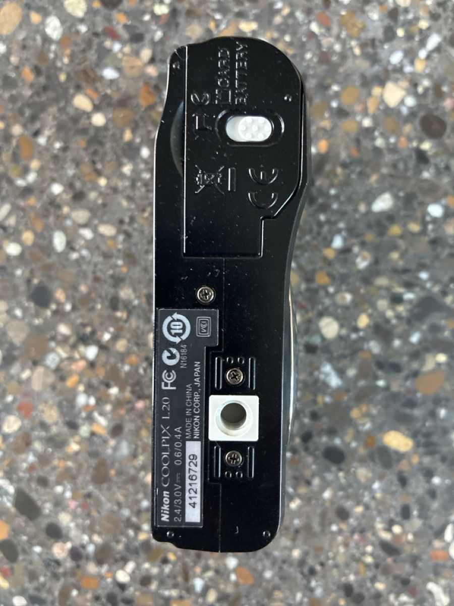 Nikon Fotocamera: NIKON COOLPIX KAMERA – Usato da Zürich venduto da Hans81 2