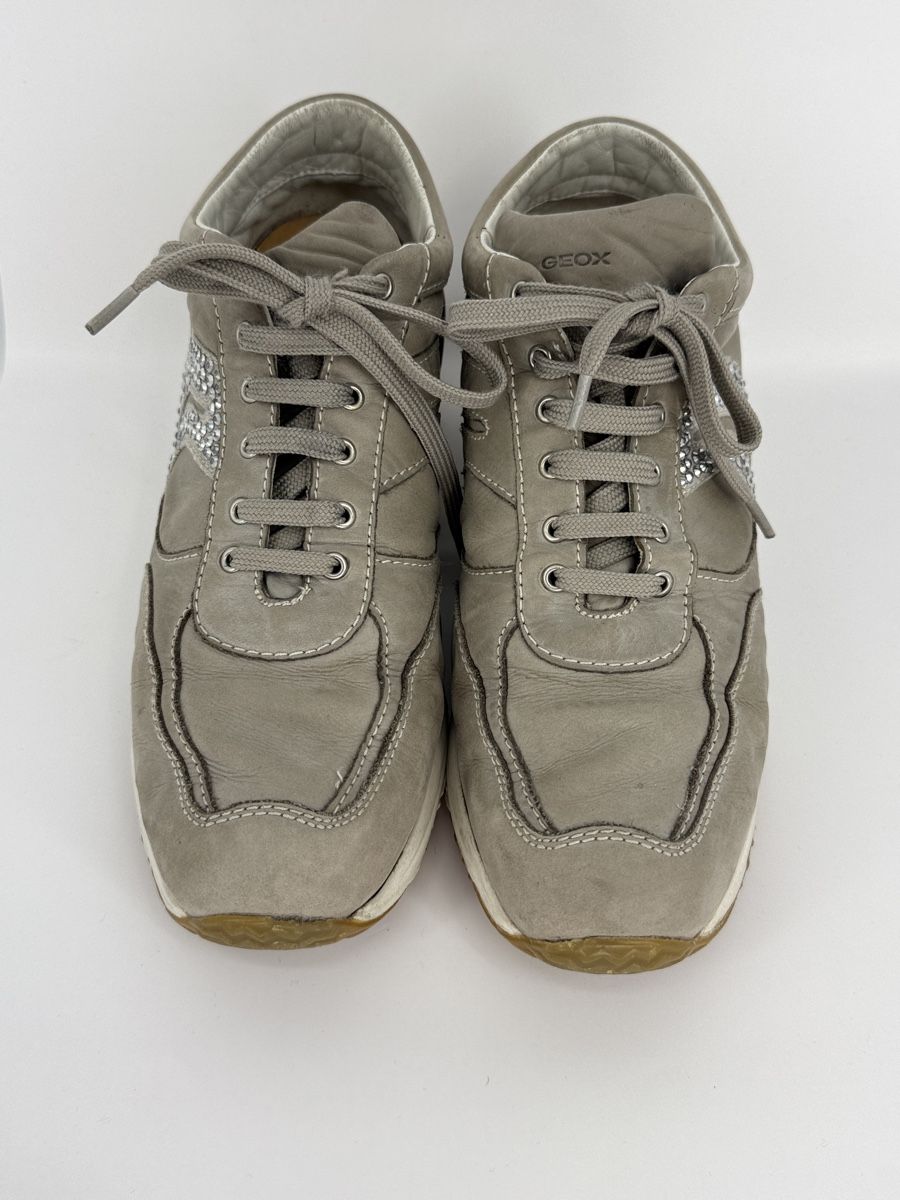 Geox Scarpe da donna: Geox Sneaker mit Steinchen Gr. 40 – Usato da Auenstein venduto da moin. 1