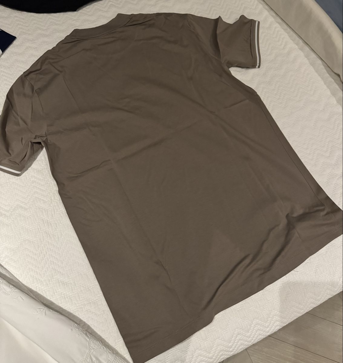 Armani T-shirt: Armani - Cotton T-shirt - S regular – Nuovo (secondo la descrizione) da Collonge-Bellerive venduto da alejan_0984 3