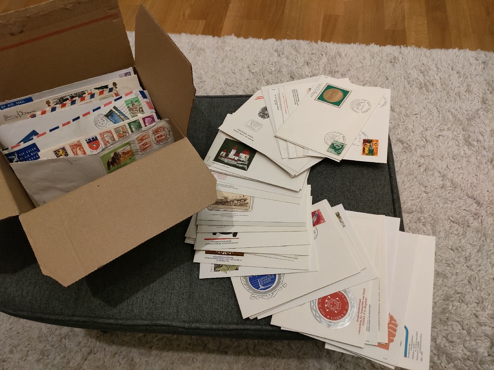 Tutti i francobolli: Sammlung mit 51 + 25 Briefumschläge / Sonderdatumspempel – Usato da Muri AG venduto da Suiphi 1