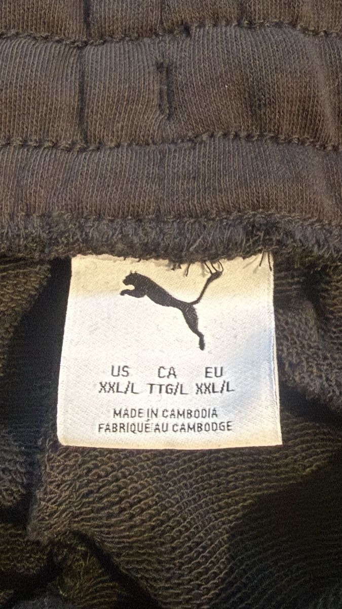 Puma Pantaloni: Schwarze Puma Jogginghose, Grösse XXL - "NEU" – Nuovo (secondo la descrizione) da Rüthi (Rheintal) venduto da Many2369 2
