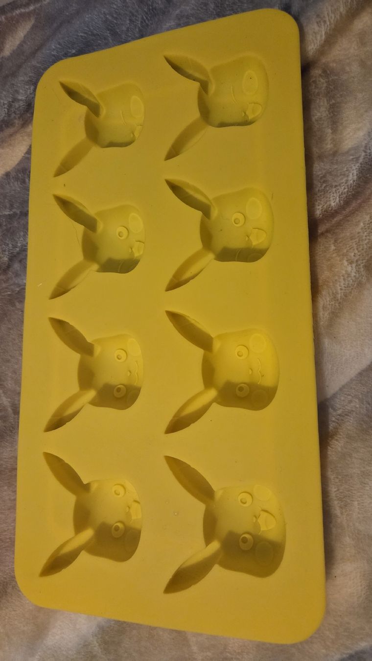 Teglie da forno: Pokemon Silikonform(Abholung) – Usato da Luzern venduto da Selina030 2