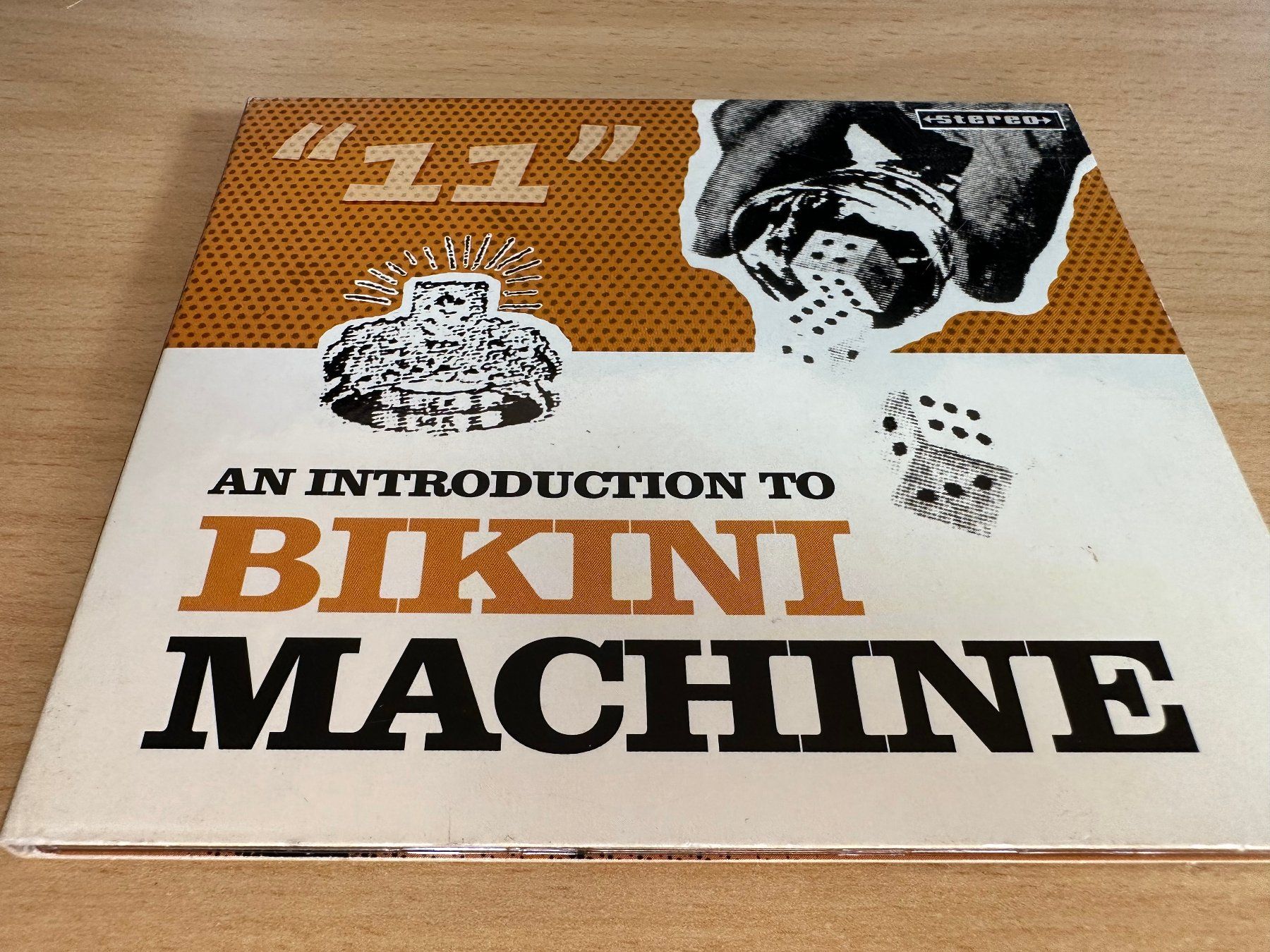 CD: Bikini Machine – An Introduction To Bikini Machine – Usato da Rikon im Tösstal venduto da Alpenmutz