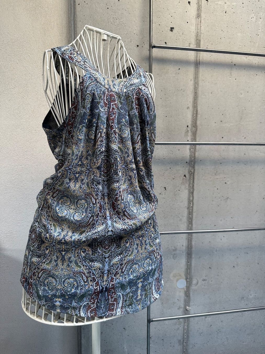 Camicette: Neckholder Bluse – Usato da Leuk-Stadt venduto da nadlerhu 1
