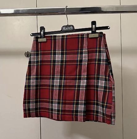 RED PLAIDED MINISKIRT❣️