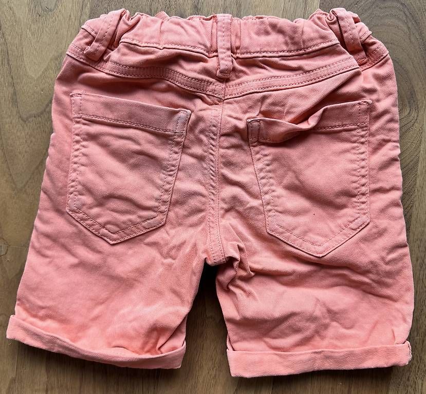 Pantaloni: Name it Shorts 116 – Usato da Horw venduto da VS231 1