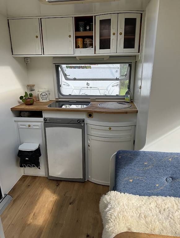 Camping Fahrzeuge: Wohnwagen – Gebraucht aus Zürich von Hanglooi 2