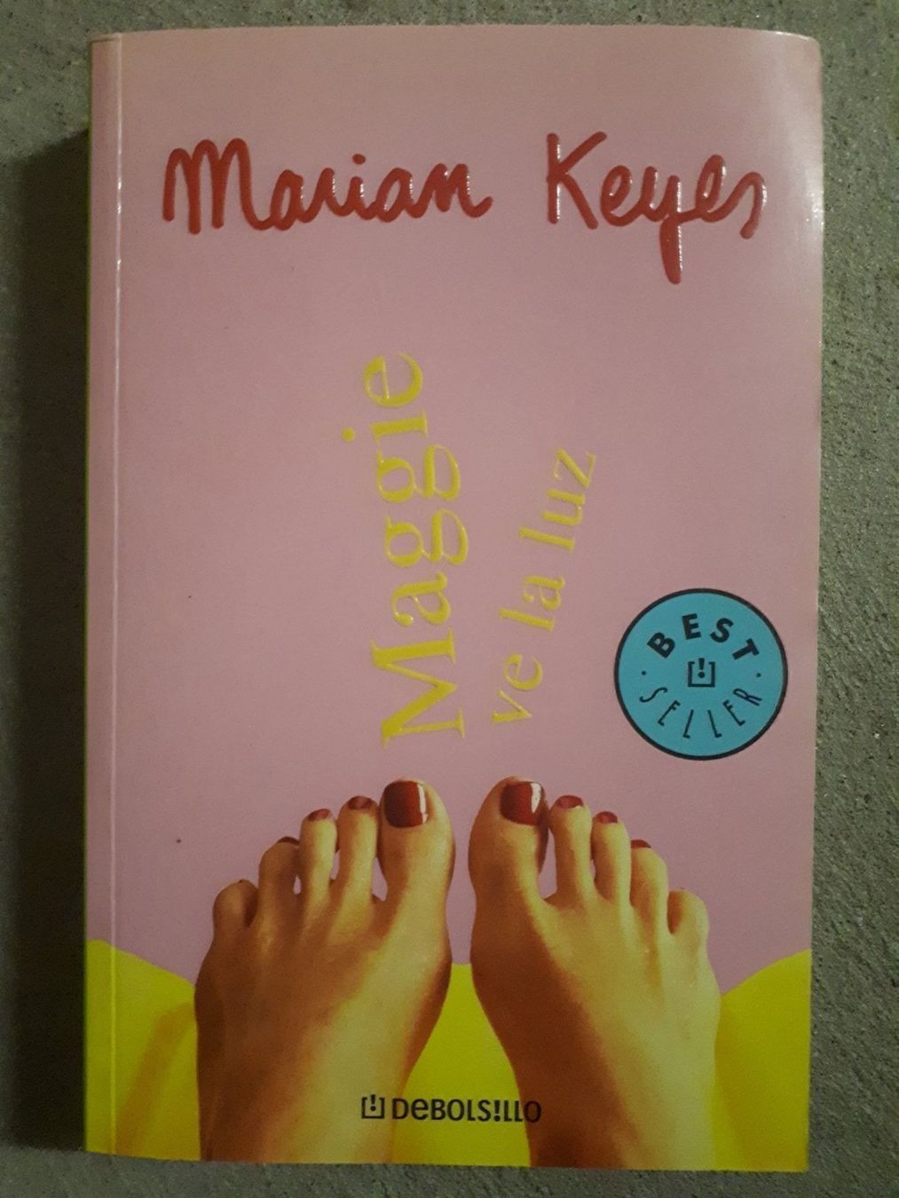Libri: Marian Keyes Maggie ve la luz – Usato da Basel venduto da Alacant