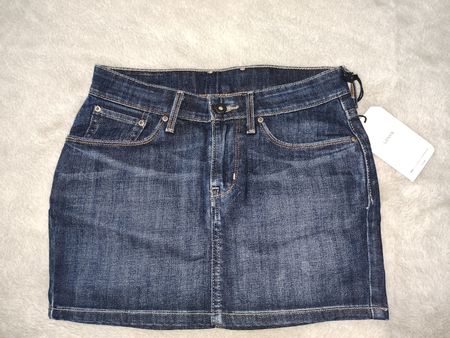 Jupe en jean Levi's bleu foncé taille XS neuf avec étiquette