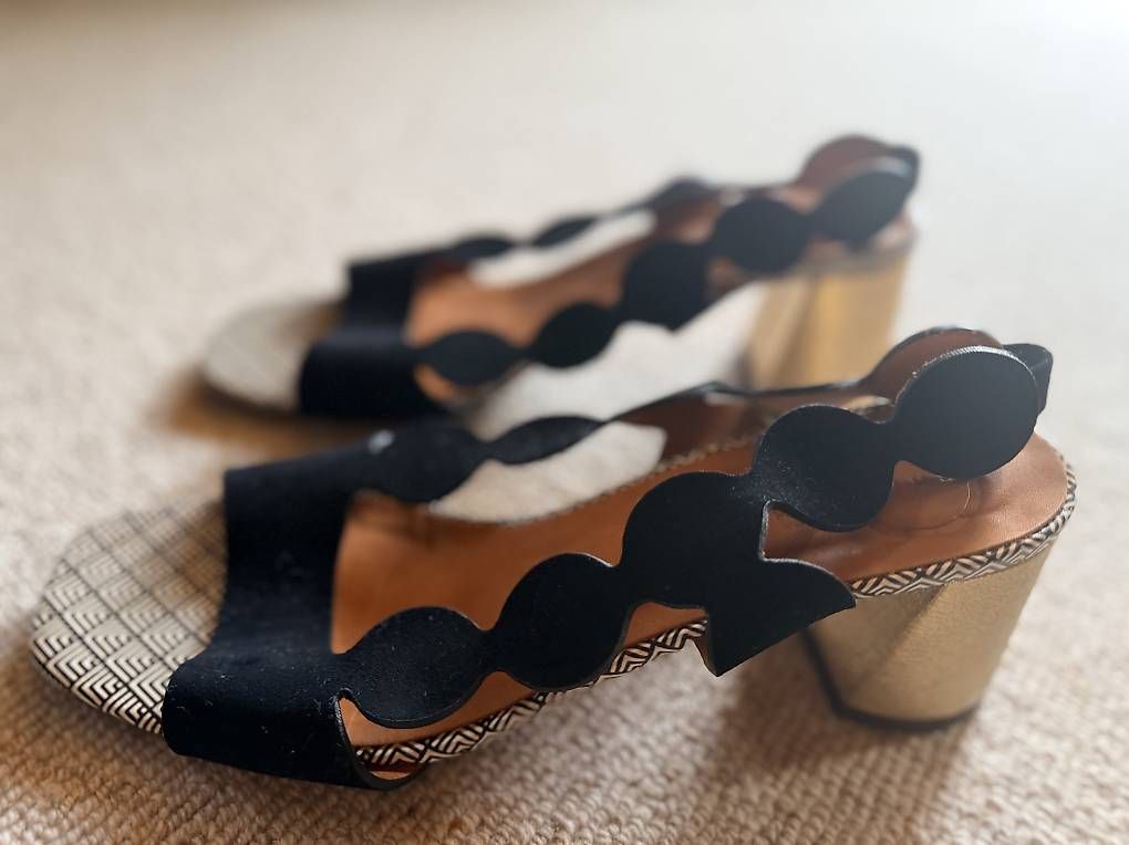 Scarpe da donna: Chie Mihara Sandalen  – Usato da Rougemont venduto da Kosmo0272 1