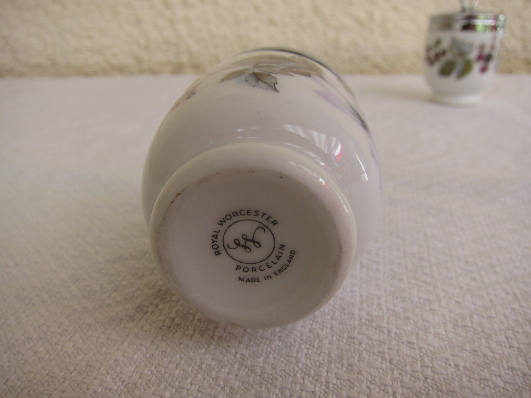 Autre vaisselle: Eggcoddler Royal Worcester 3er Set Blumenmuster – D'occasion à Regensdorf par Eri8057 6
