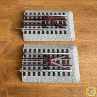 2 x Lionel Fastrack Sprung Lighted Bumper