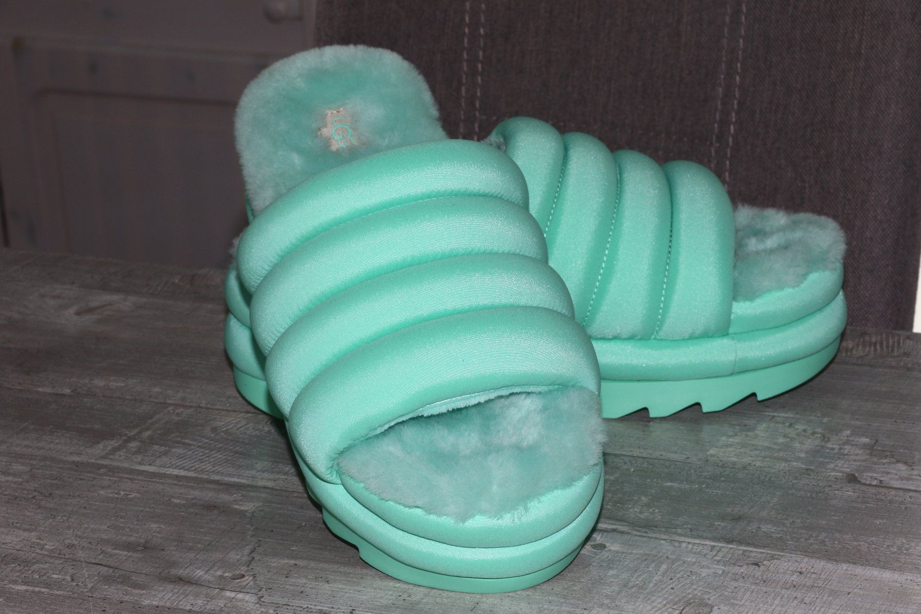 Ugg Damenschuhe: MEGA stylische & bequeme Schuhe von UGG Gr.40 – Neu und originalverpackt aus Oberwil-Lieli von Svetlana28 3