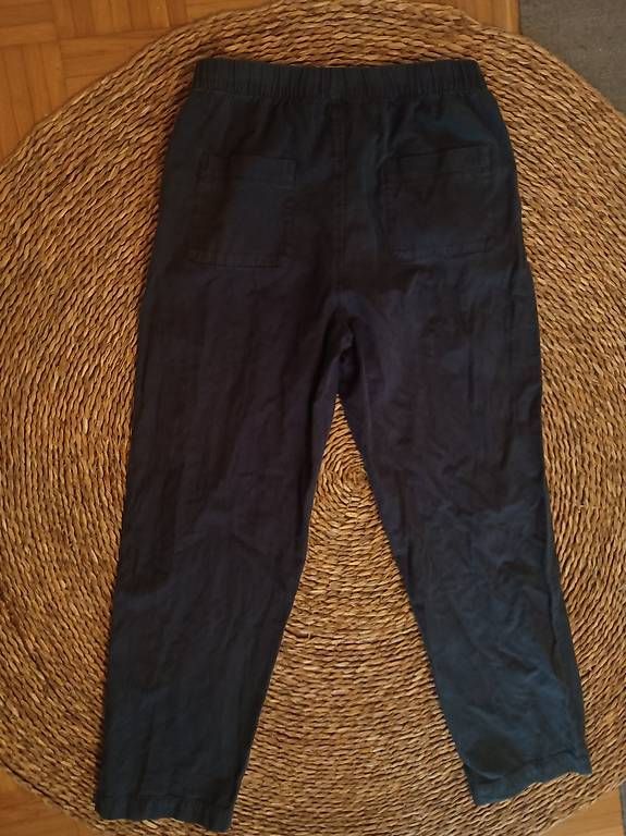 Arket Pantaloni: Dunkelblaue Stoffhose von Arket – Usato da Zürich venduto da Melianea 4