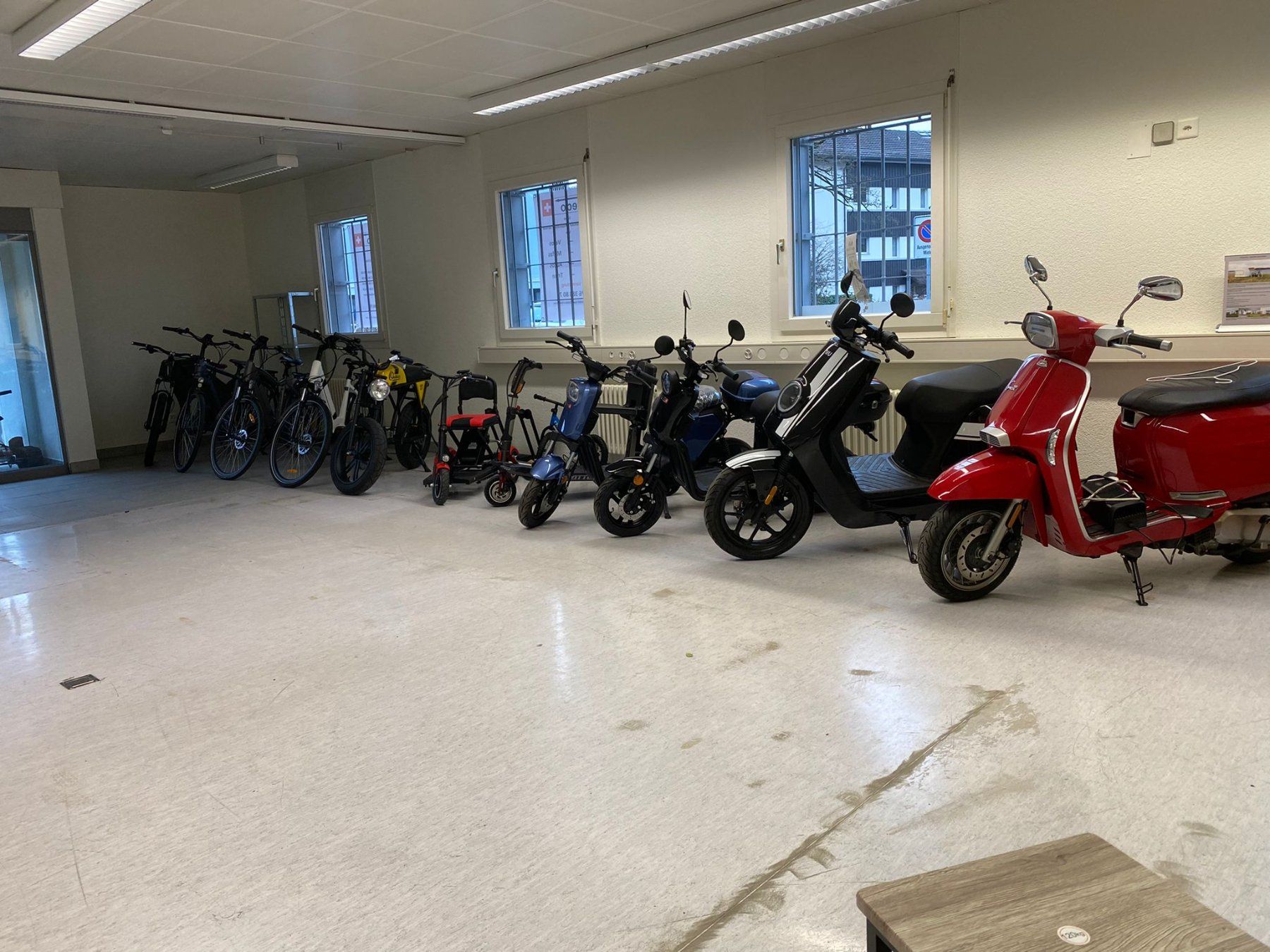 Lambretta Scooter: LAMBRETTA V125 SPECIAL NEU – Nuovo (secondo la descrizione) da Bünzen venduto da Turbolino5 6