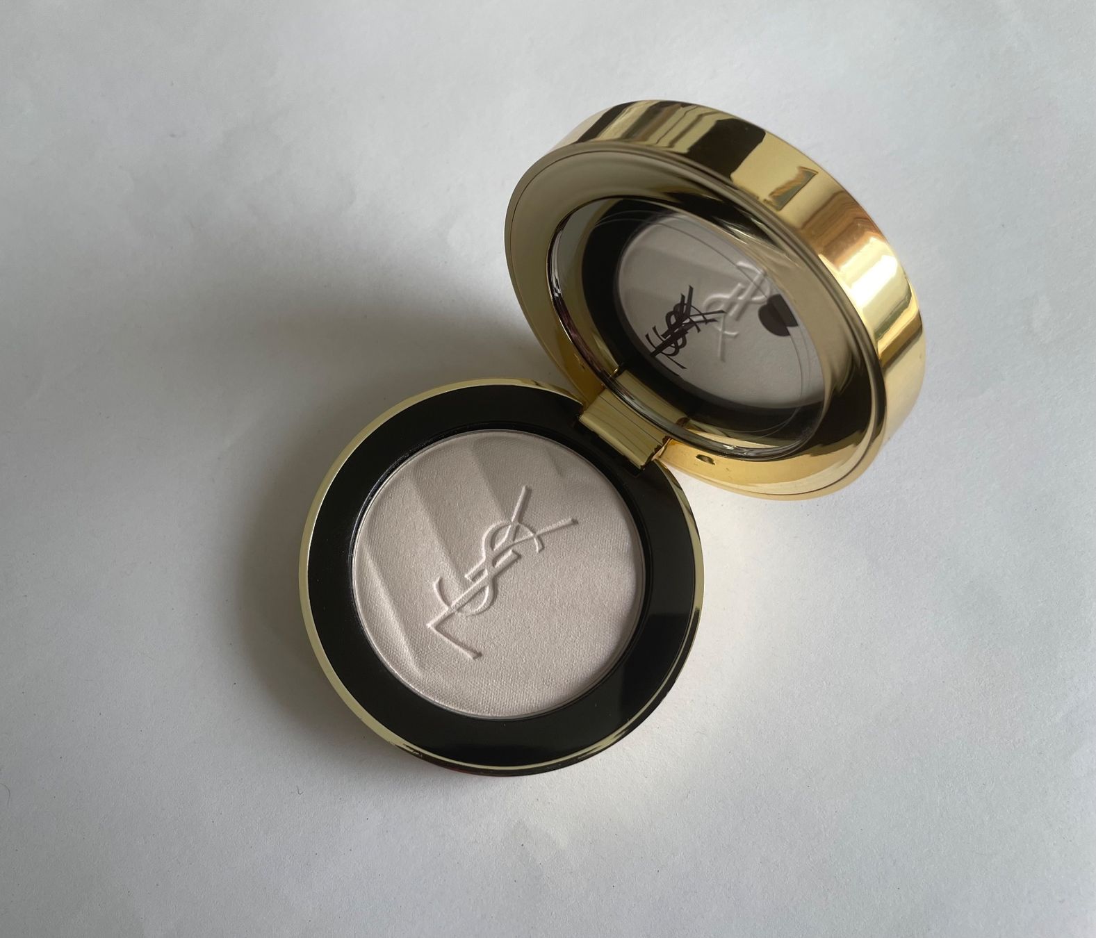 Chanel Make-up: YSL Yves Saint Laurent Blush NP. 69.- – Nuovo (secondo la descrizione) da Rüfenacht BE venduto da Milena_1 9