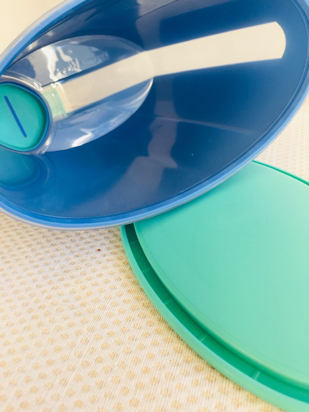 Tupperware Recipients et similaires: Tupperware - boîte - 16cm – D'occasion à Sion par accroshoes 1