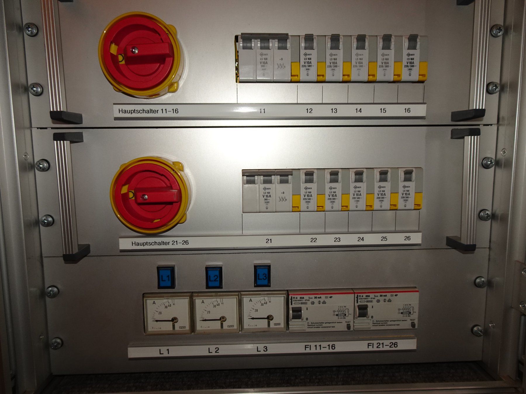 Elettrotecnica: STROMVERTEILER 32A DELUXE – Usato da Hütten venduto da Technics01LT 5