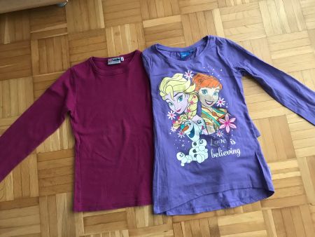 2 Shirts Frozen Elsa Grösse 128 - Porto 3.40