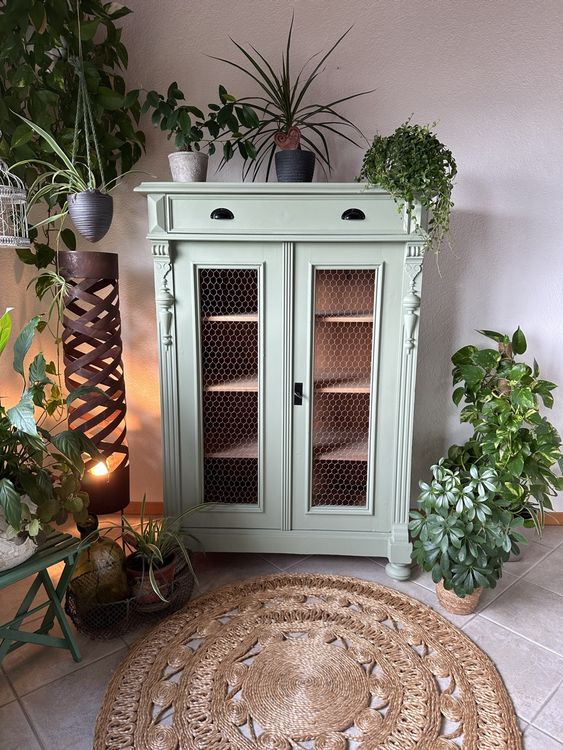 Petite armoire relookée Kaufen auf Ricardo