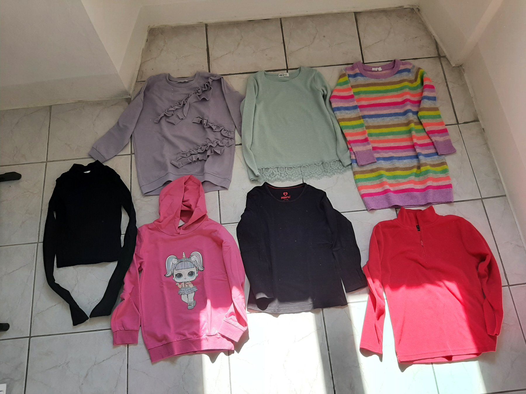 Lotti & Set di vestiti: Kleiderpaket gr 128-134 – Usato da Brissago venduto da lucabell 2