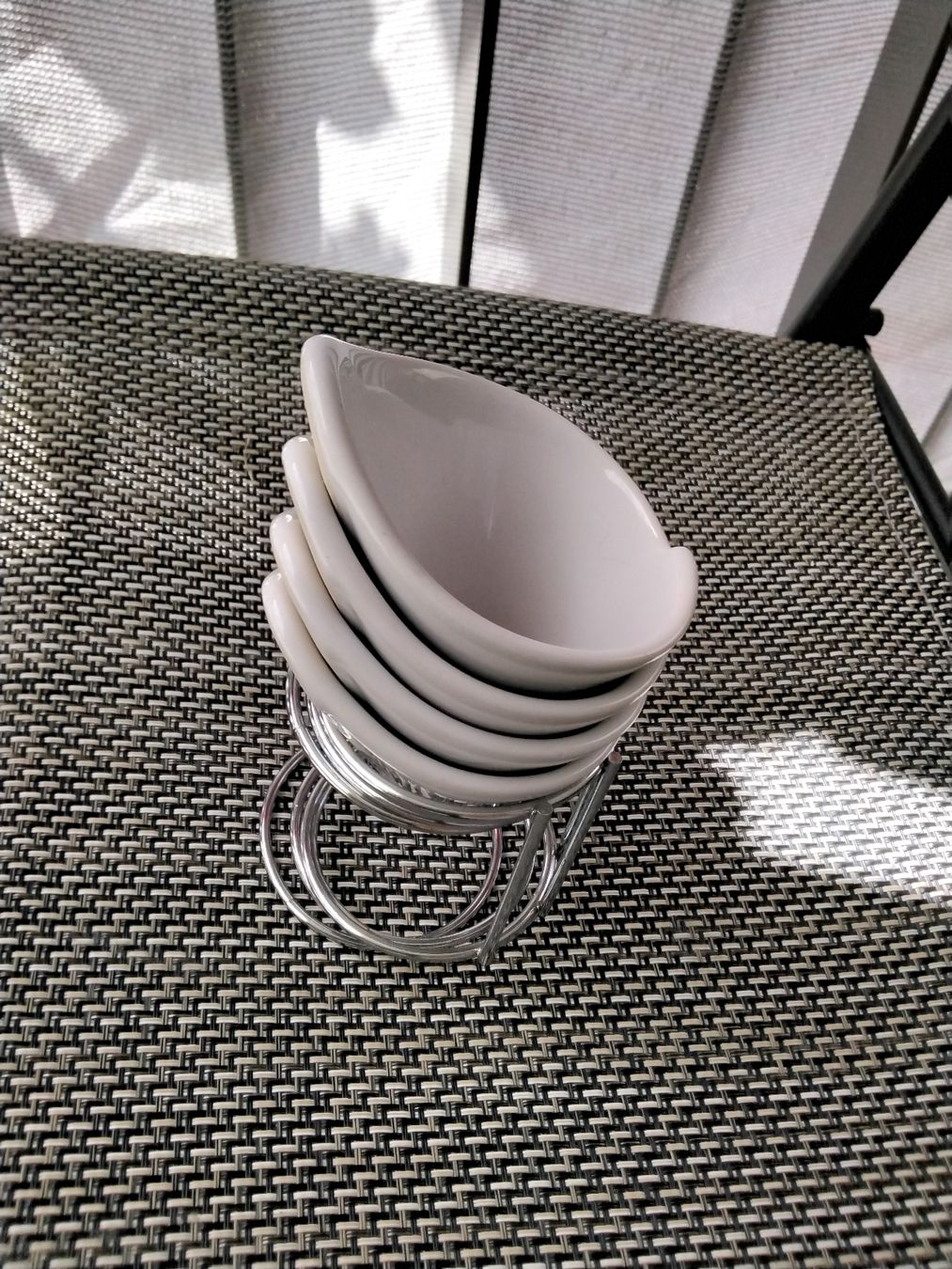 Schalen: 4 DIPP SCHÄLCHEN WEISS – Gebraucht aus Biel/Bienne von dasi3 5