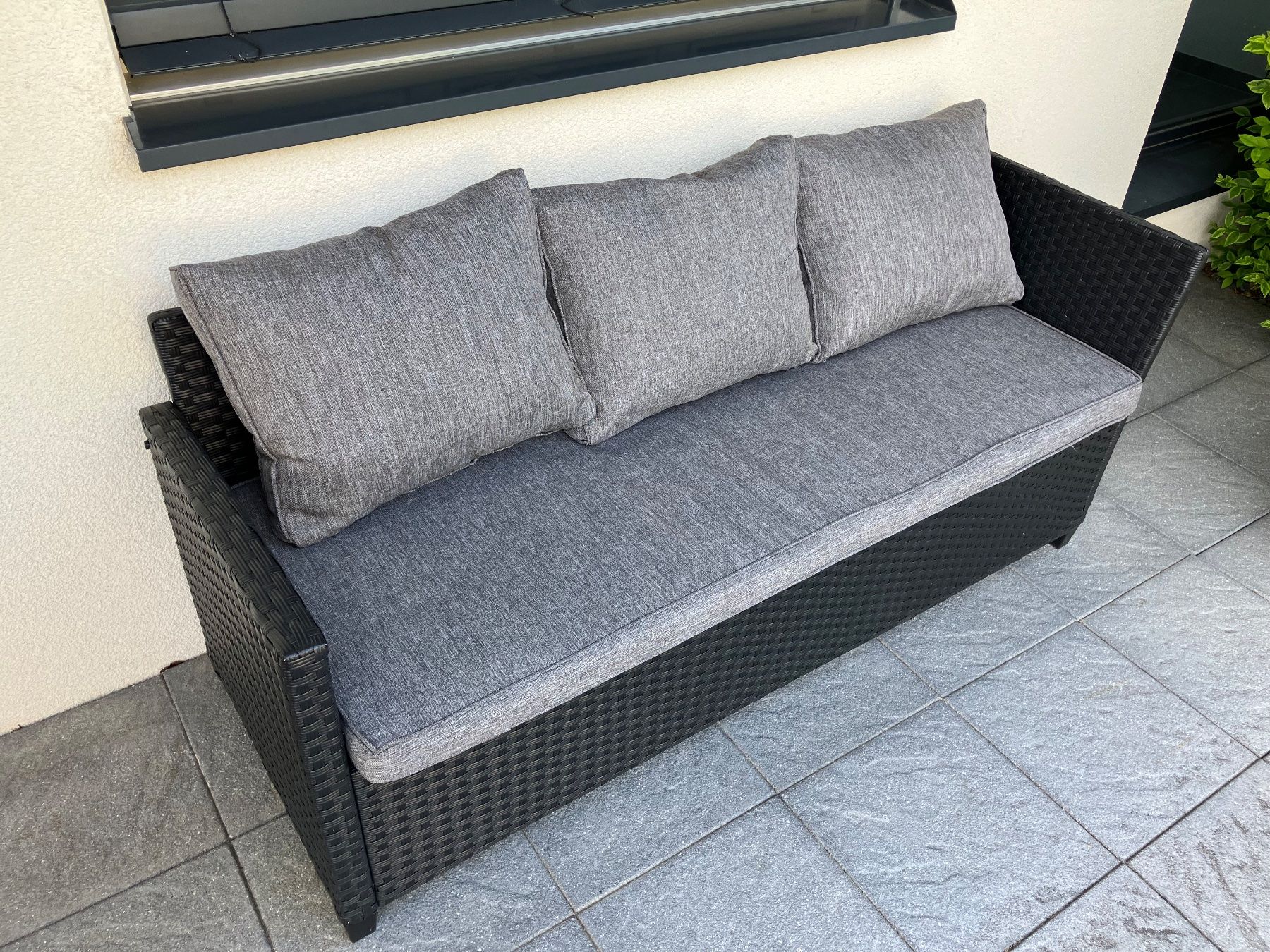 Set di tavolo e panche: Salon de terrasse 8 places – Usato da Alle venduto da Stu8 3