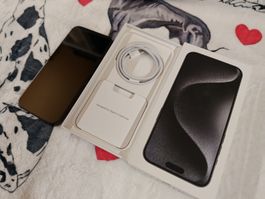 iPhone 15 Pro Max OVP