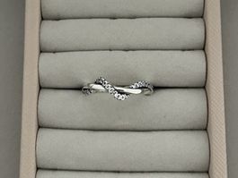 Original Pandora Funkelnde Verschlungene Welle Ring - RRP 75