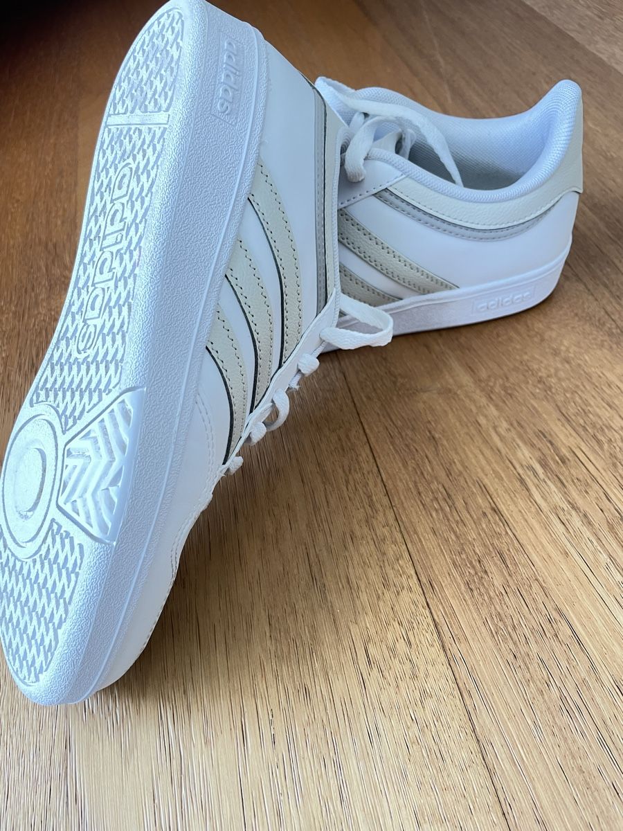 Adidas Scarpe da donna: Adidas Schuhe  – Nuovo (secondo la descrizione) da Ennetbürgen venduto da scriccolo 3