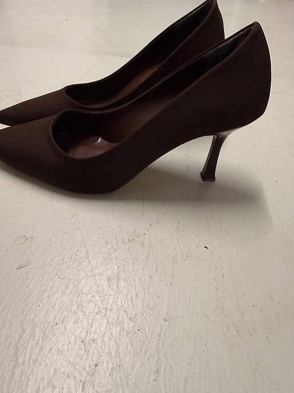 Scarpe da donna: Stiletto braun Gr. 38 – Nuovo (secondo la descrizione) da Dintikon venduto da fatma01