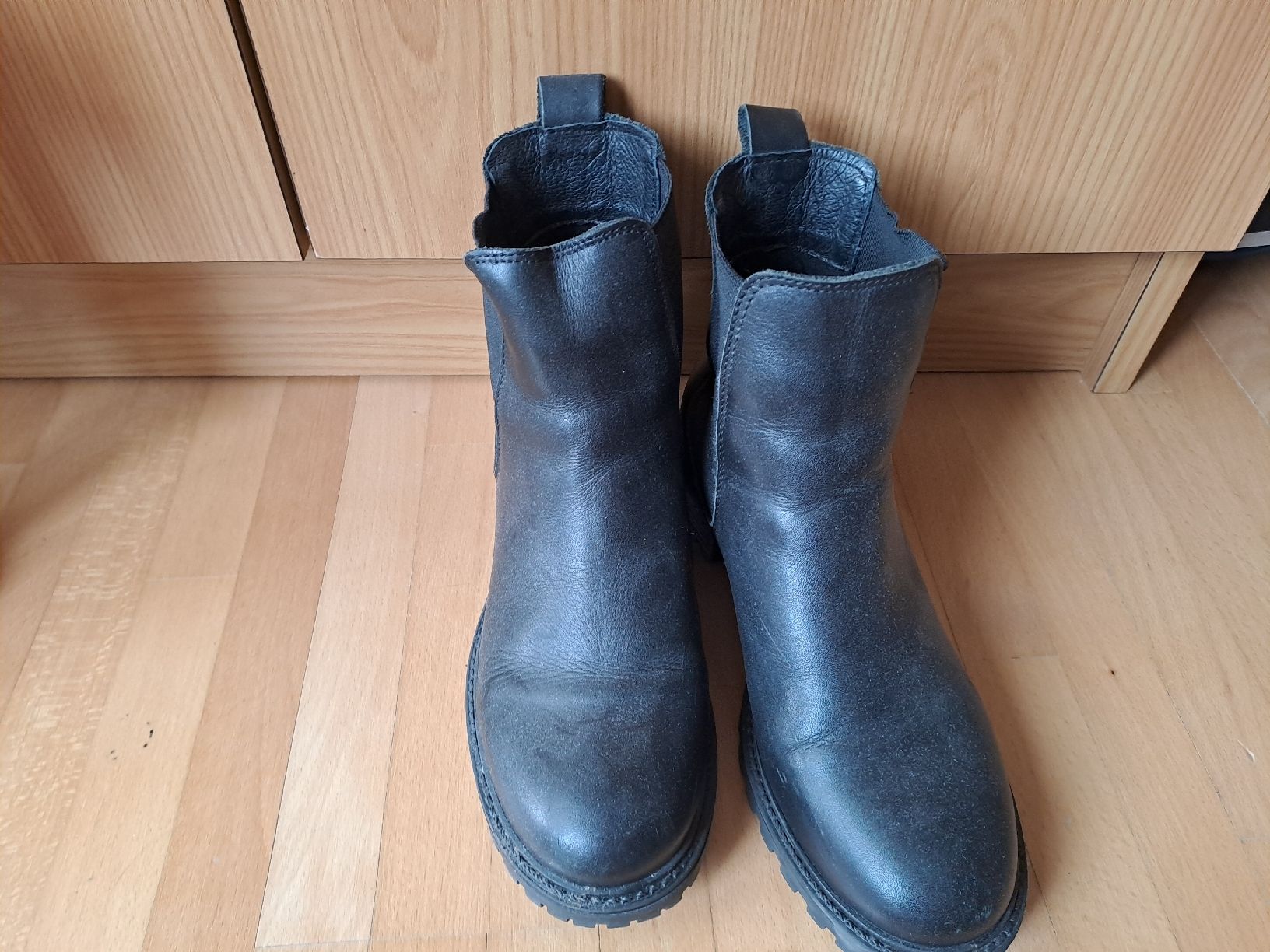 Scarpe da donna: Schwarze Stiefel Grösse 38 von 5th Avenue – Usato da Zürich venduto da Mnd 1