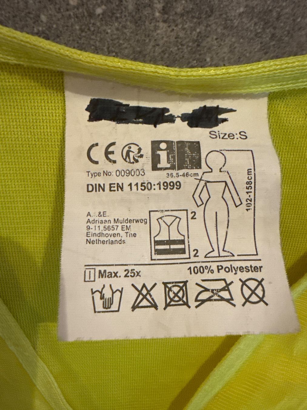 Protezioni & Imbottiture: Sicherheitsweste Gr. S Warnweste Kindergarten Primarschule – Usato da Niederbüren venduto da funkel06 1