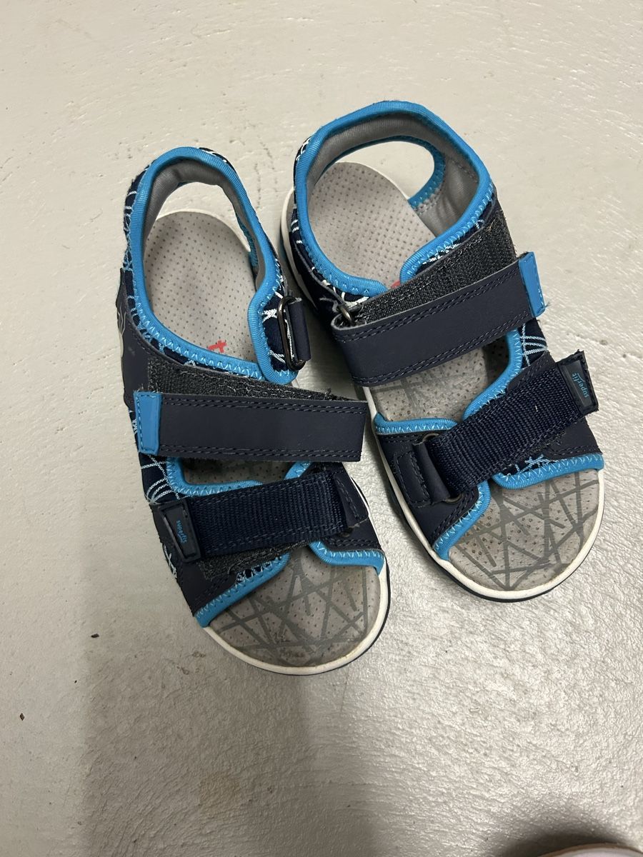 Schuhe für Jungen: Sandalen GR 31 neuwertig – Gebraucht aus Zug von Pmisko 1