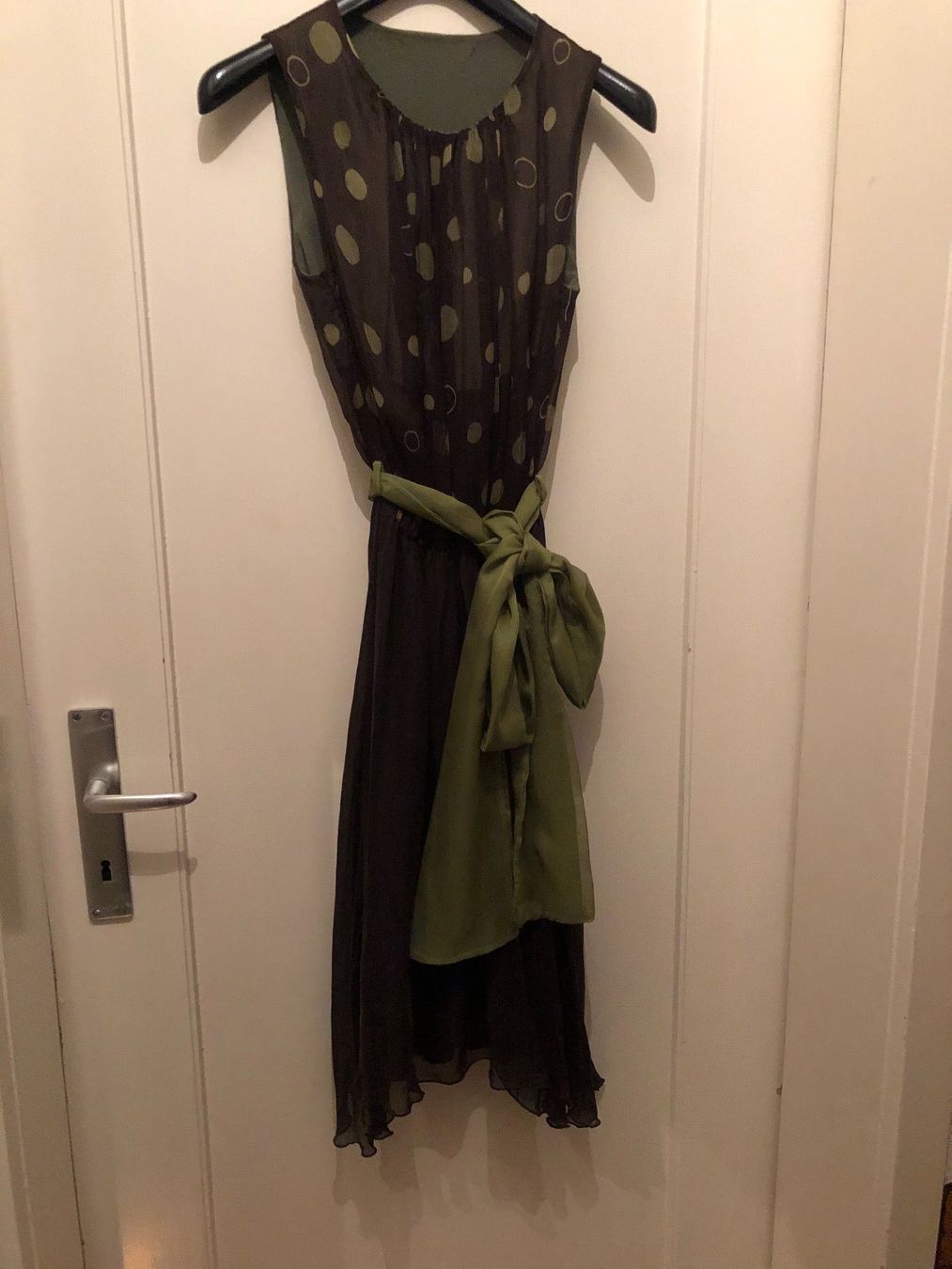 Kleider: Elegante Damen Kleid Neue Gr/M – Gebraucht aus Basel von Ivana_4 4