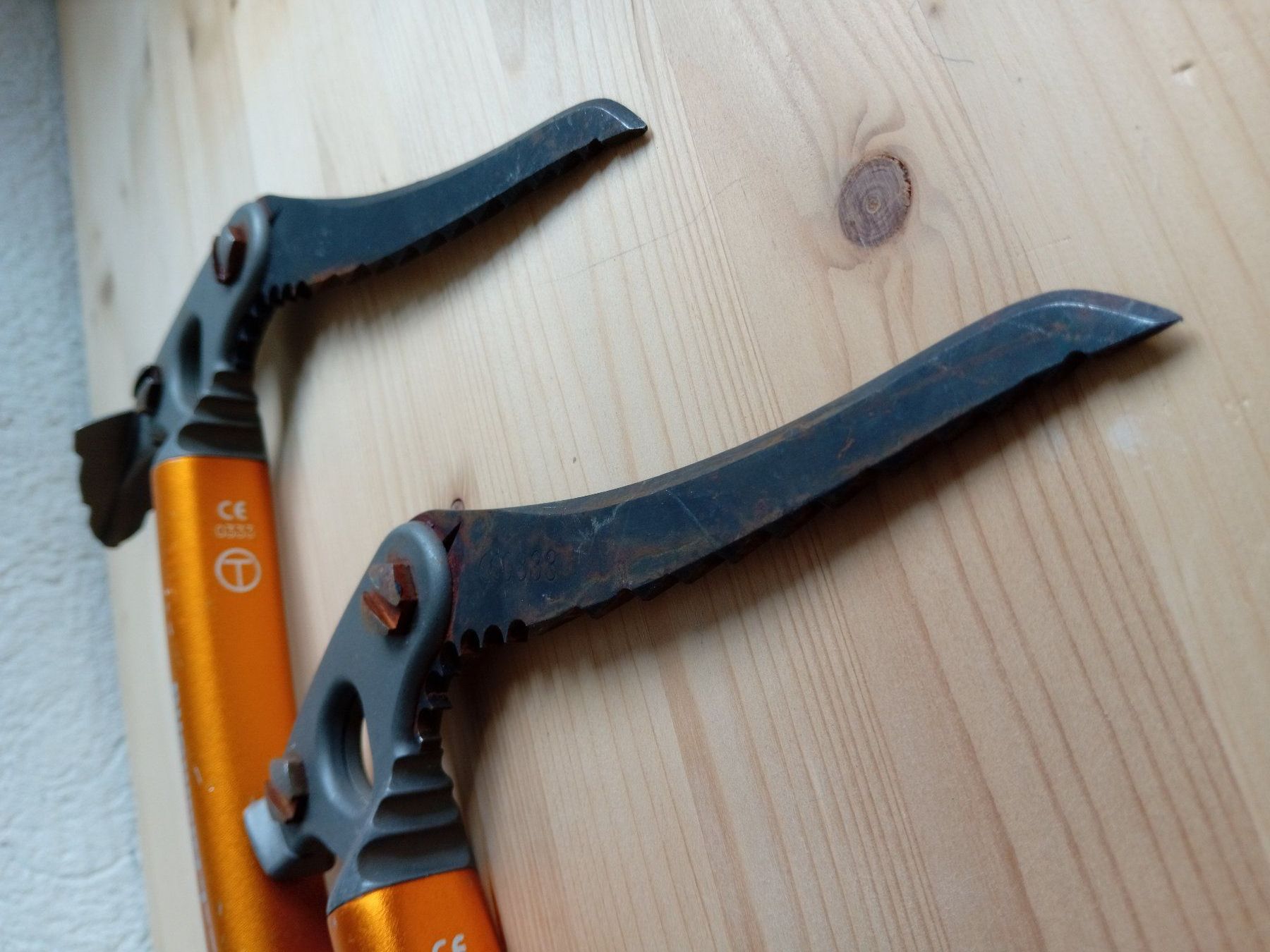 Black Diamond Kletterausrüstungen: 2x Black Diamond Viper Eisgeräte Eispickel – Gebraucht aus Bern von wra_6px8 5
