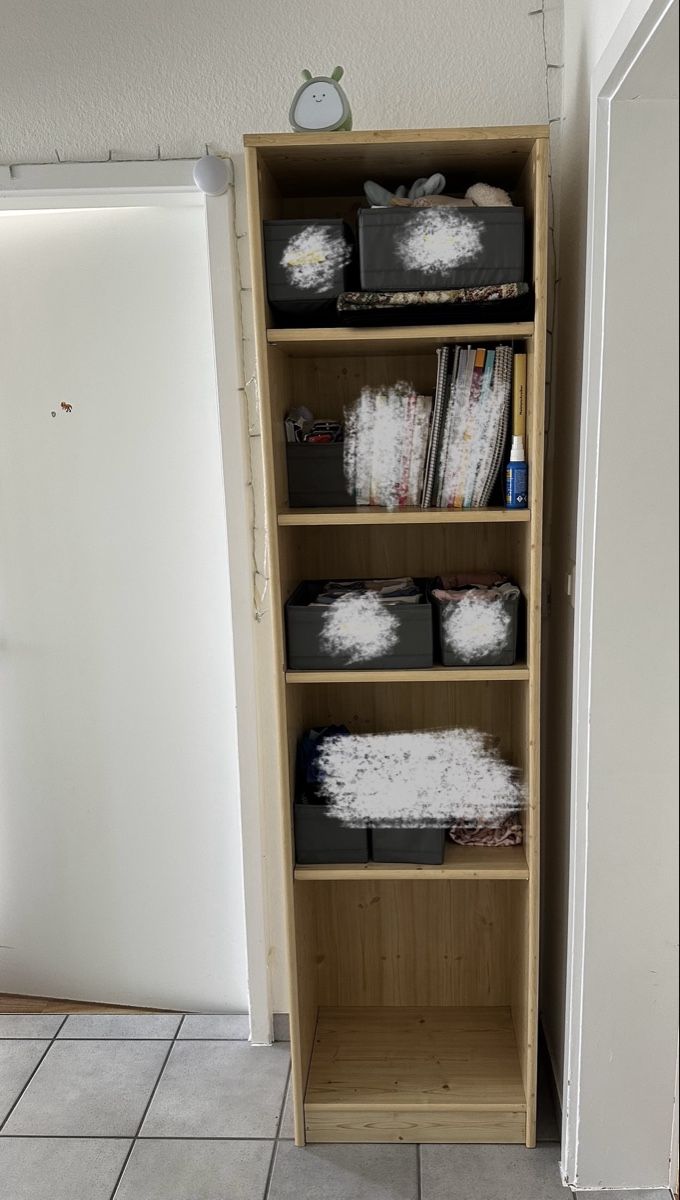 Regale: Solid Wood Bookshelf  – Gebraucht aus Zollikerberg von sha_r9g6