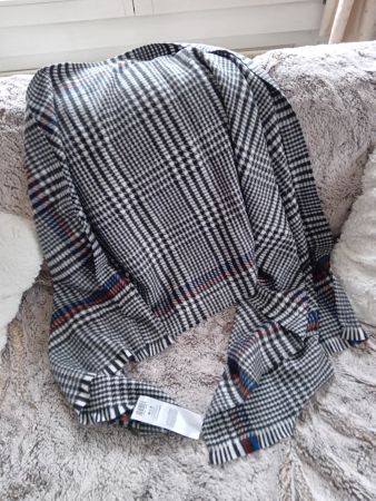 Superbe étole Gerry Weber, motif carreaux